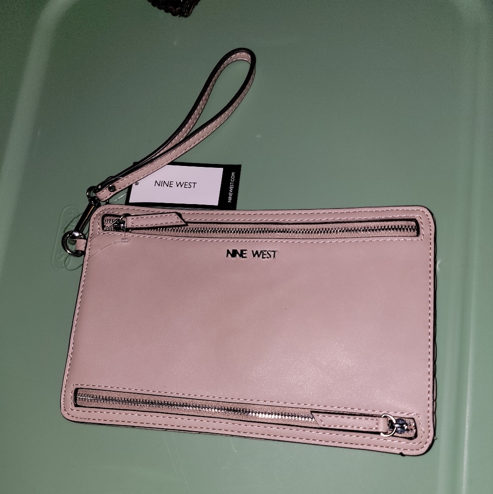 NINE WEST CLUTCH